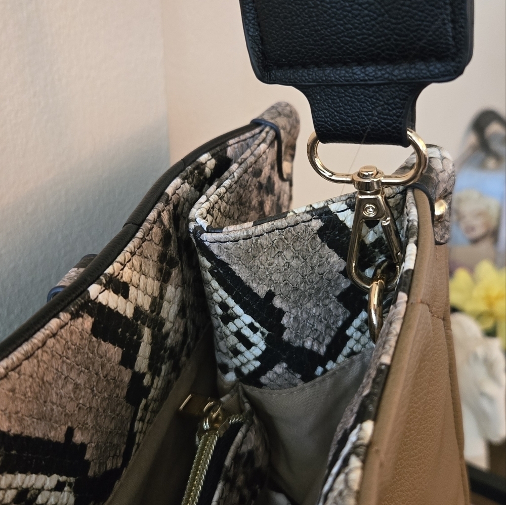 Brown And Black Snake Print Quilted Tote Shoulder Hand Bag - Picture 4 of 12